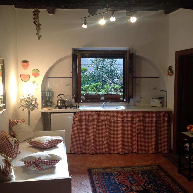Appartamento Michelangeli-Private Parking Orvieto Habitación foto